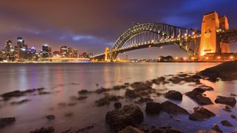 Harbor Bridge in Sydney bei Nacht