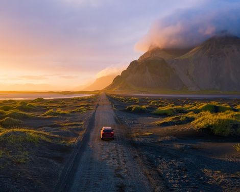 Flexible Mietwagen-Rundreise ab/an Keflavik: Abenteuer zwischen Feuer und Eis