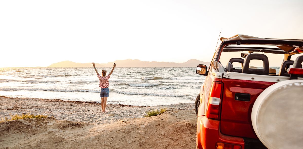 Auto am Strand