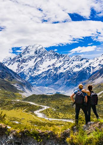 Wanderer in den Bergen von Neuseeland