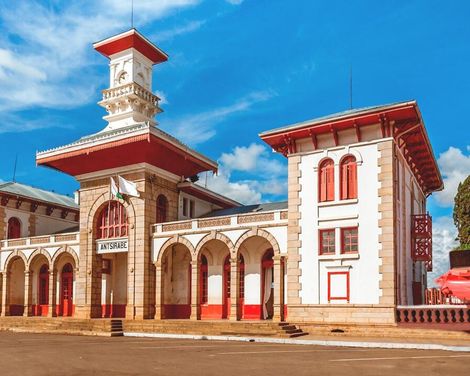 Auf den Spuren der Lemuren und Baobabs-3