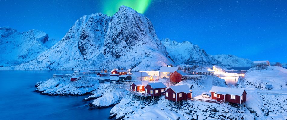 Polarlichter über den Lofoten in Norwegen