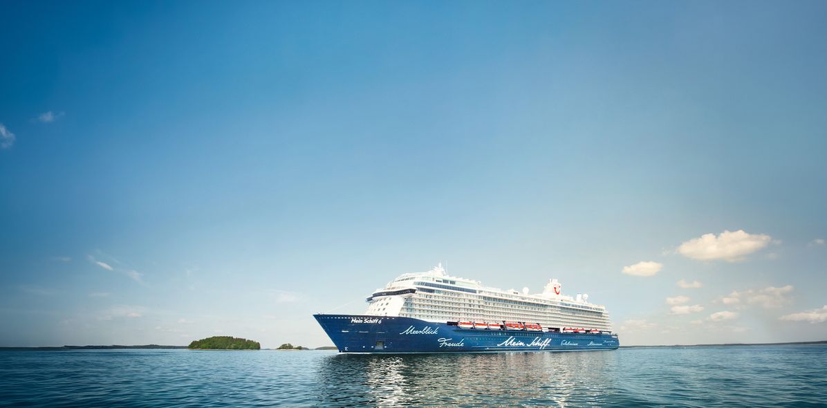 Mein Schiff 6 auf hoher See