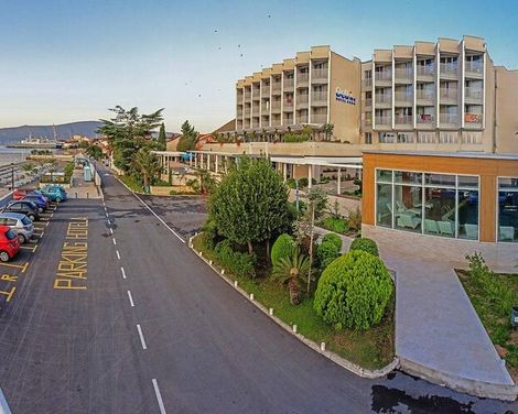 Carine Hotel Delfin-0