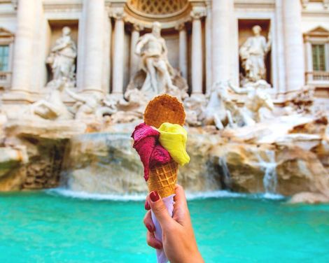 Kreuzfahrt mit der MSC Divina ab/an Neapel inkl. Standortrundreise ab Neapel