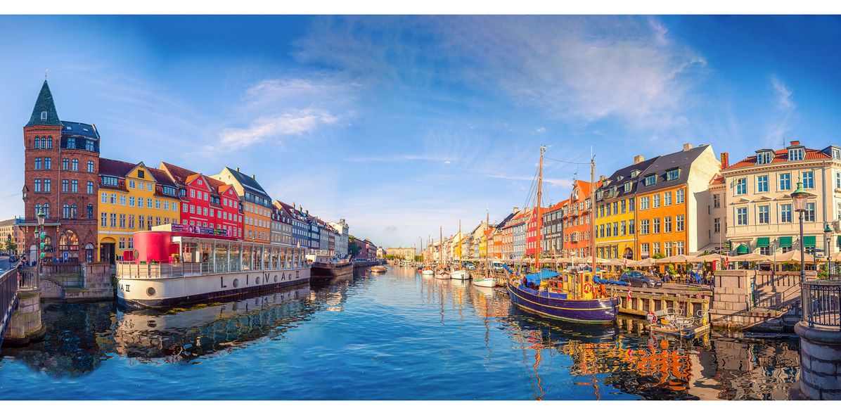 Häuserreihe am Hafen von Kopenhagen in Dänemark