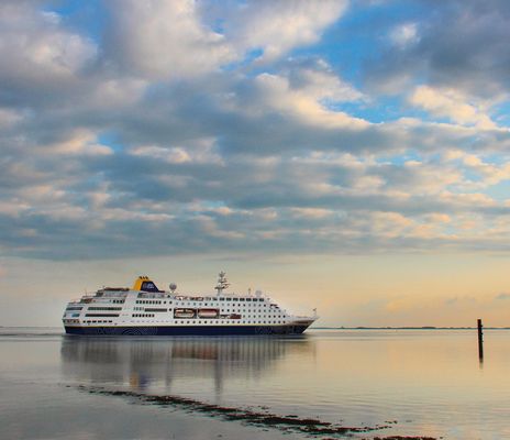 Plantours Kreuzfahrtschiff MS Hamburg