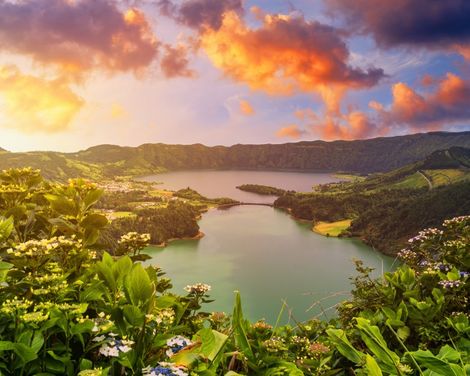 Flexible Mietwagen-Rundreise ab Ponta Delgada bis Lajes: Abwechslungsreich die Azoren erleben