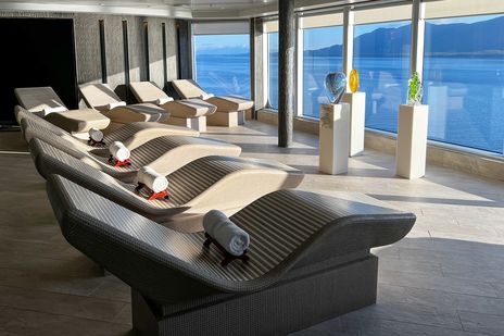 Holland America Line MS Koningsdam Spa