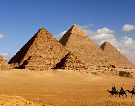 Pyramiden von Gizeh bei Kairo in Ägypten
