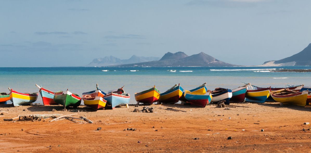 Mindelo Beach mit Booten