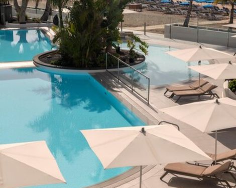 Plus Fariones Suite Hotel-0