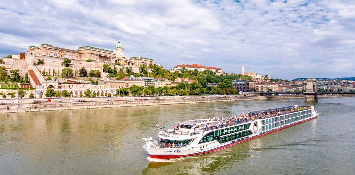 Flussschiff von Nicko Cruises