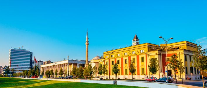 Palast in Tirana, Albanien