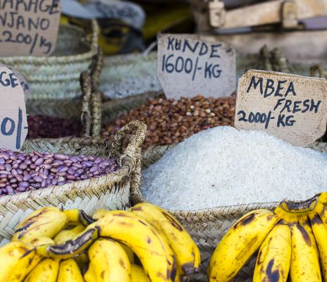 Bananen auf Markt in Sansibar