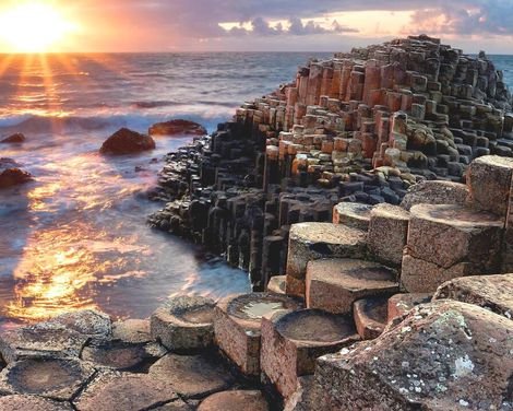 Zwischen rauer Küste, grünen Tälern und Legenden-0