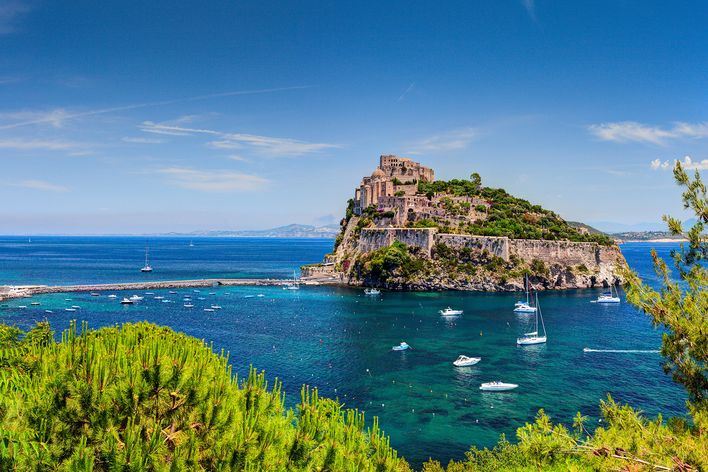 Castello Aragonese auf der Insel Ischia im Mittelmeer