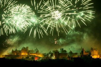 Feuerwerk beim Bastille Day in Frankreich