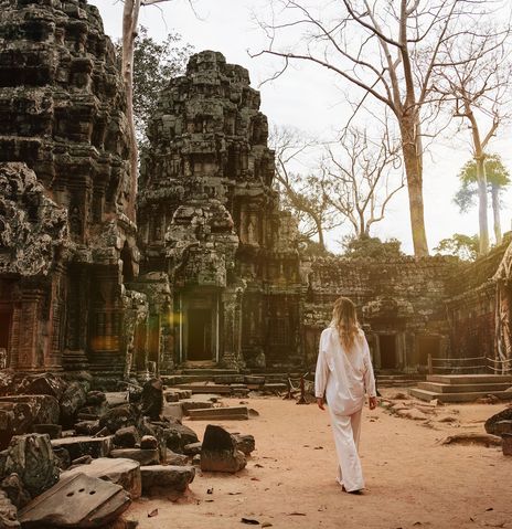 Frau in Angkor