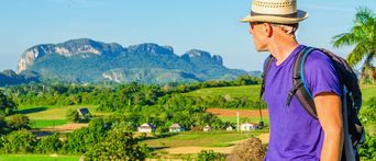 Mann im Vinales Tal