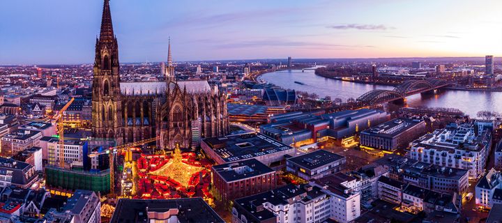 Weihnachtsmarkt in Köln am Dom