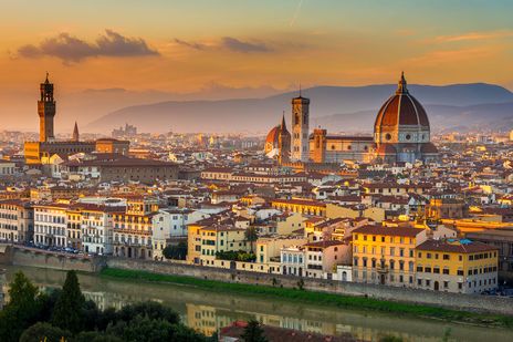 Skyline von Florenz in der Abenddämmerung