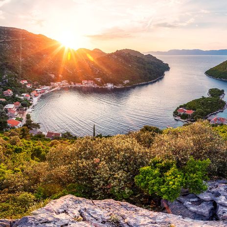 Bucht von Kroatien beim Sonnenuntergang