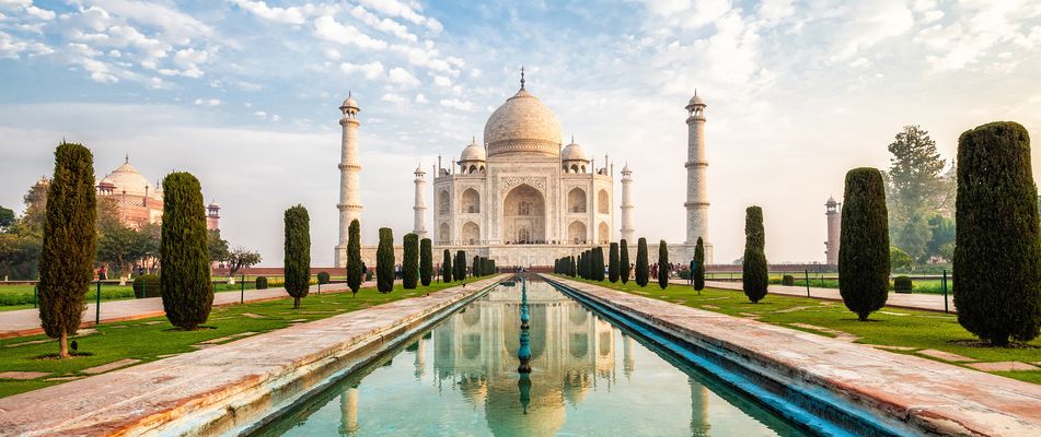 Der Taj Mahal in Agra, Indien – UNESCO-Weltkulturerbe