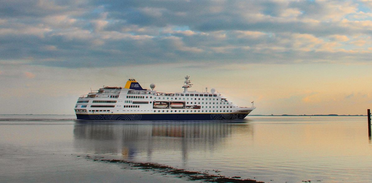 MS Hamburg auf See
