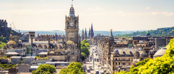 Blick auf Edinburgh in Schottland