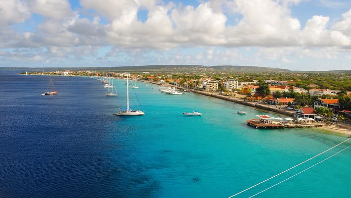 Blick auf Bonaire in der Karibik