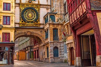 Normandie Gasse Goldene Uhr