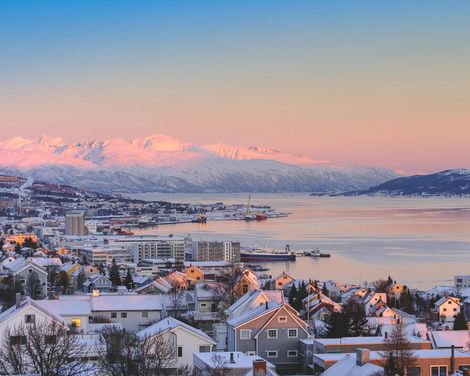 Dem Nordlicht entgegen auf Pfaden aus Schnee und Stille-1
