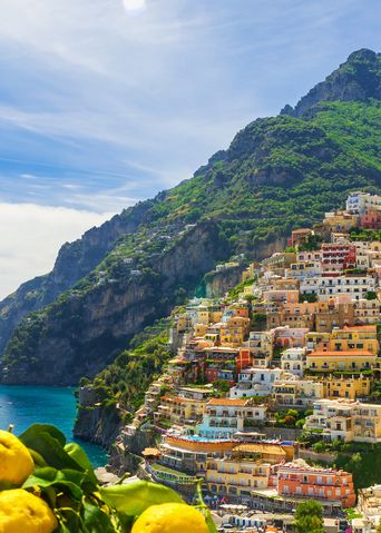 Blick auf Positano in Italien