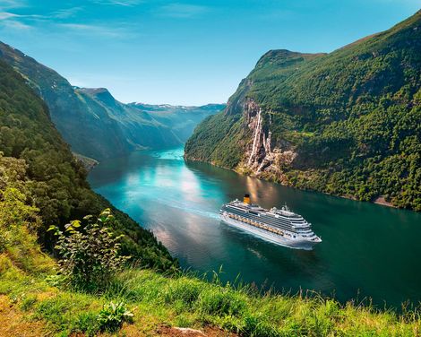 Norwegian Fjords with Costa Favolosa roundtrip from Hamburg