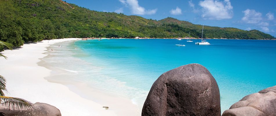 Strand von Praslin auf den Seychellen