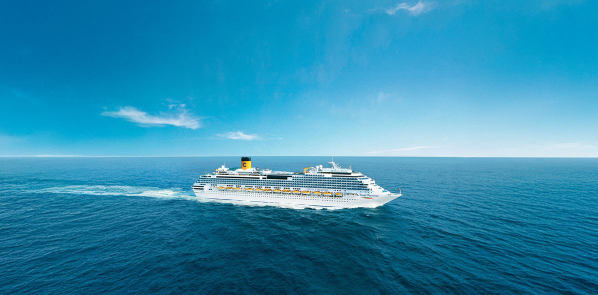 Costa Fascinosa auf hoher See