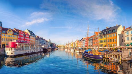 Bunte Häuser am Nyhavn in Kopenhagen, Dänemark