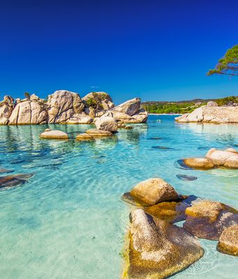 Ein Strand auf der Insel Korsika