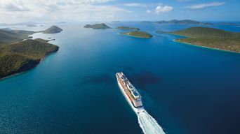 Luftaufnahme der Celebrity Solstice