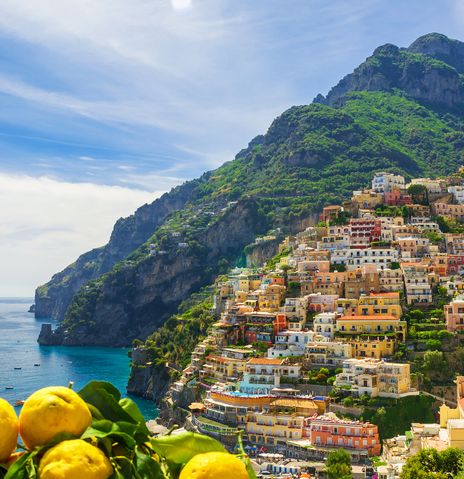 Blick auf Positano in Italien