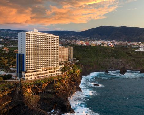 Kreuzfahrt mit AIDAcosma ab/an Teneriffa inkl. 2 Wochen Hotelaufenthalt-0