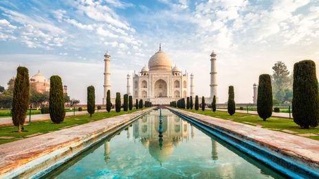 Der Taj Mahal in Agra, Indien – UNESCO-Weltkulturerbe