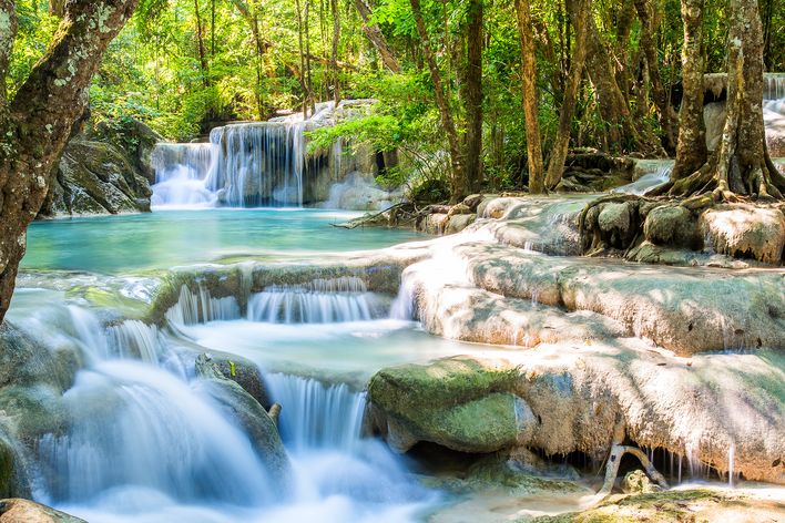 Erawan-Wasserfälle im gleichnamigen Nationalpark