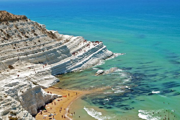 Scala dei Turchi mit weißen Felsen und türkisfarbenem Meer