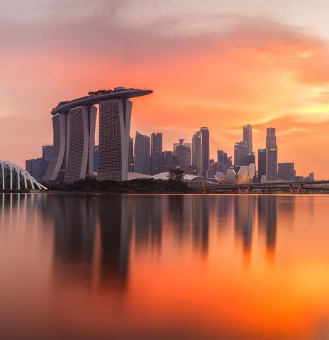 Skyline von Singapur im Sonnenuntergang