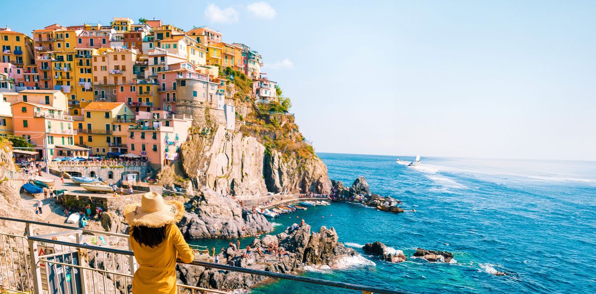 Frau in Cinque Terre