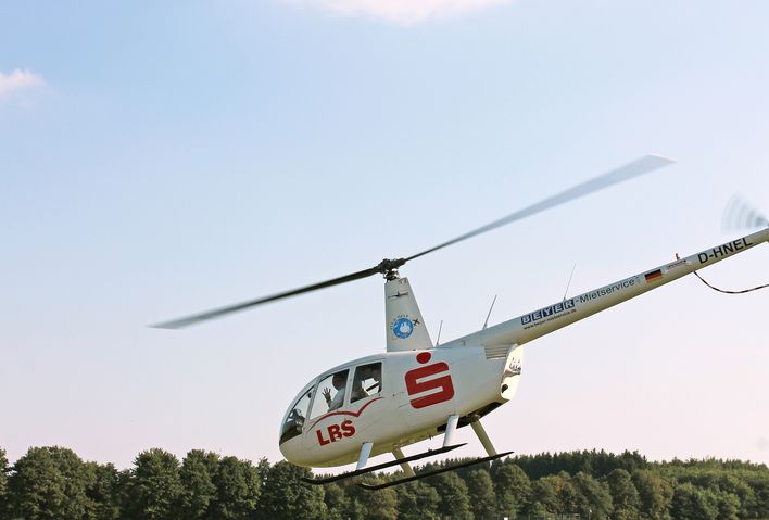 Hubschrauber von Fly & Help