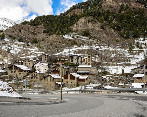 Uralte Bergdörfer, stille Pfade und echte Pyrenäen-Magie-2