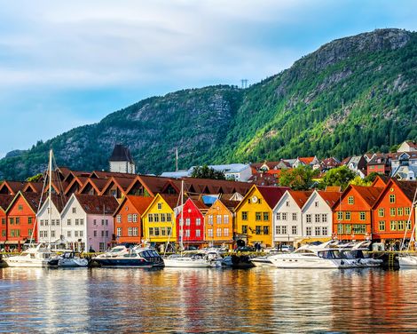 Kreuzfahrt mit der Costa Favolosa ab/an Hamburg